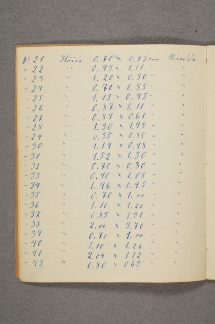No-MM_T2912-03v.jpg